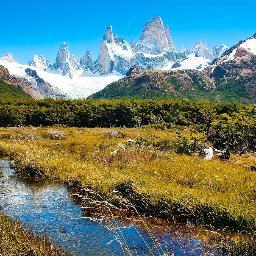 prefencias favoritas son la musica ' caminar  disfrutar de de la naturaleza el cine la fotografia los deportes y la politica