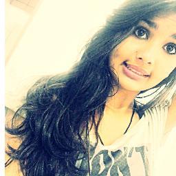 Sou melhor do que as pessoas pensam ! mas posso ser pior do que ellas imaginam ! 
tentandoo ser feliz sempre..        h