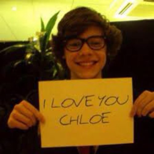 chlower's profile picture. j adore one direction et lady gaga ça te pose un probleme et bien c est dommage pour toi /FOREVER YONG 3