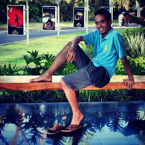 Hidup harus (wajib) bermanfaat untuk orang lain
