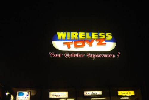 WirelessToyz276's profile picture. 