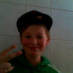houdt van voetbal,pizza,basketballen en ik ben gescout door pec zwolle