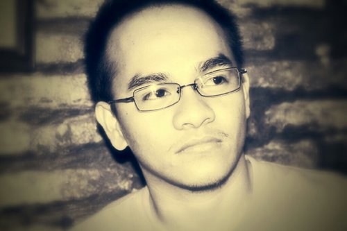 Friend. Bookworm. Singer. Dancer (slight :)). Amateur photographer. Artist. BBM Addict (My pin: 20F35731). BANKER.