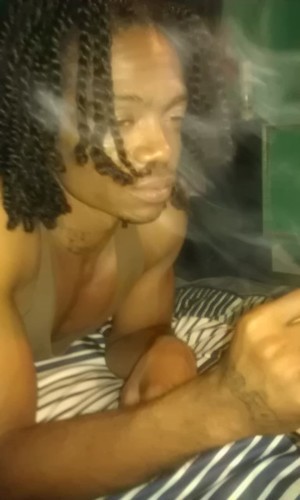 dafrontline_'s profile picture. check  out my new music video coming soon