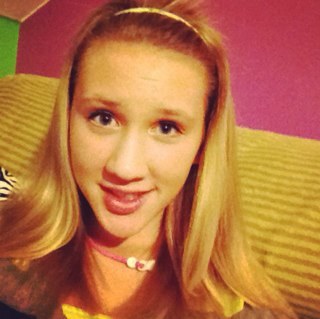 Hey Im Kiley!(: follow me!