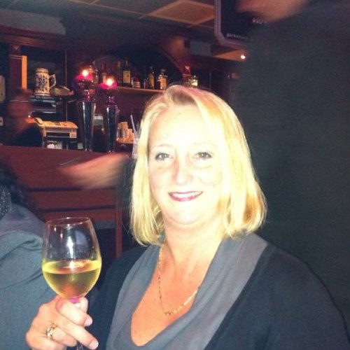 SilviavanKeulen's profile picture. ondernemer | c'est ca coiffures | moeder | duizendpoot | dierenvriend | leesgek |