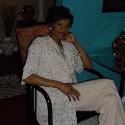 My passion good food,good friends,fashion and design. Live love and have fun....