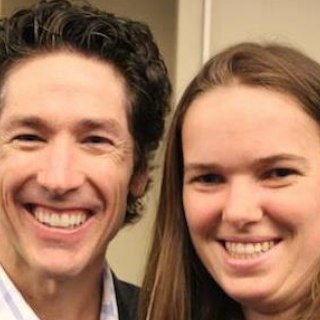 Dee why i go to C3 oxfords fall ,this year to honston tx to see Joel osteen and lakewood church andi love god