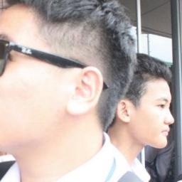 My  name is Mohammad Afdal and Im proud to be a MUSLIM Just follow me and i follow u back peace no war :D

Asalamualaikum :D