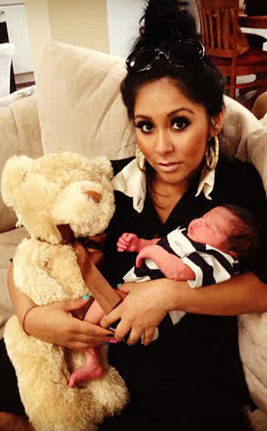I follow back :) #teamLorenzo my baby boy :* xoxoxoxo