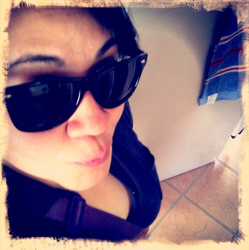 feliZz... feliZz... tu... yo... y nada masS... 3