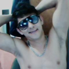 '  canceriano, lindo, timido e carinhoso hihi *-* desculbra o resto http://t.co/zjtgeBZ8