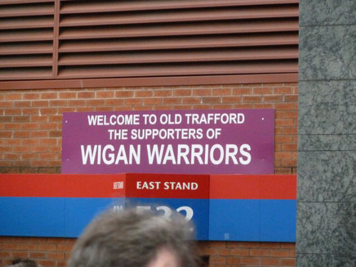 Pauldmufc20's profile picture. Father to 2 beautiful kids olivia + corey , loves watching any kind of sport BIG man united and wigan warriors fan :o)