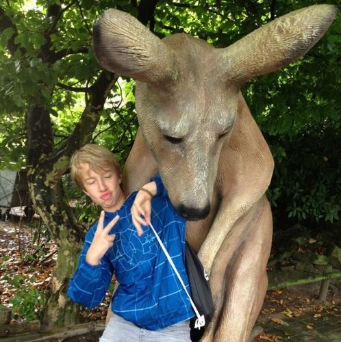 DORAxBOOTS's profile picture. klik gwn op die follow knop dan krijg je geen lange speech wrm je me moet volgen i am awesome you know