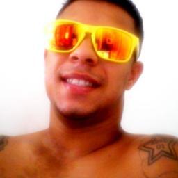 Msn: jhonnyloverboy_festagenesis@hotmail.com