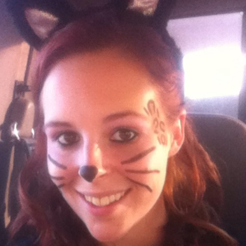 I'm Sarah. & I'm starting over. Love to meet new people, so hit me up :)