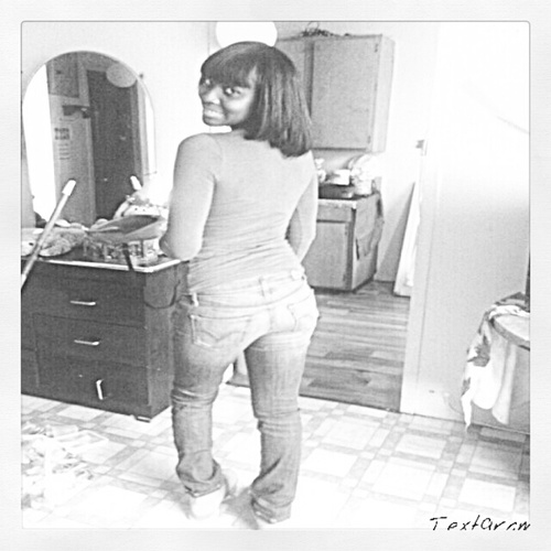 Living that boss life! #TeamKuffed #TeamAquarius #TeamForeverLovingHim Always been loyal & holding mines down :-)