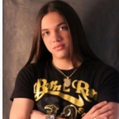 sou mae de um menino lindo e brincalhao
sou vascaina de coracaooo
esou faan do wesley safadao