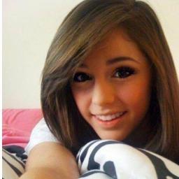 hiiiiiii. im Kayle! soccer is my life and my love. (: ill usually follow you back! see ya ;)3