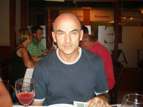 julio_oter's profile picture. 