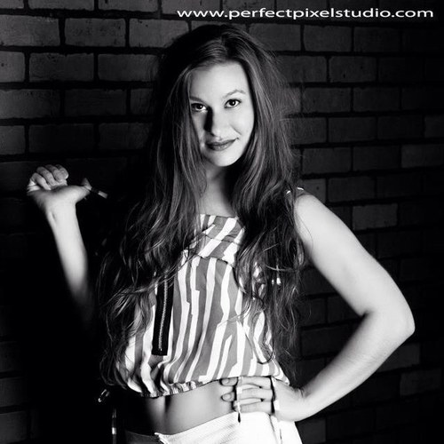 - The Art of Making Happy Discoveries - Model | Photographer | Creative Mind