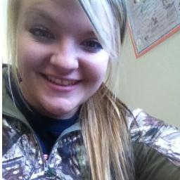 CountryandClass's profile picture. Just a country girl with Jesus, a farm, and good morals. #teamfollowback And my profile pic is actually me.. ❤