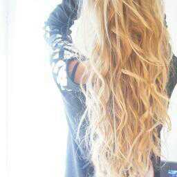 Loving my bestiee @sweetysophie_ !!! Just follow me, and I follow back! ;) Life is better blonde ;p