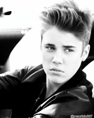 Just a proud boy belieber. I Love Justin! Follow me and I'll follow back :D