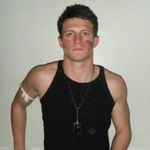 Play for folkestone invicta. Love the fans. Hate Ratty. Love my hairdresser. Should be skip!
EX MARINE