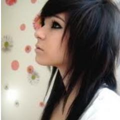 Guitarrista da Banda The Angels Dark =) 
Pαpαi dσ céυ livrαi-me de tσdσ mαl .. αmém ! _• ρara unѕ α mociinha •ρara oυтroѕ α νilã 　　(66³