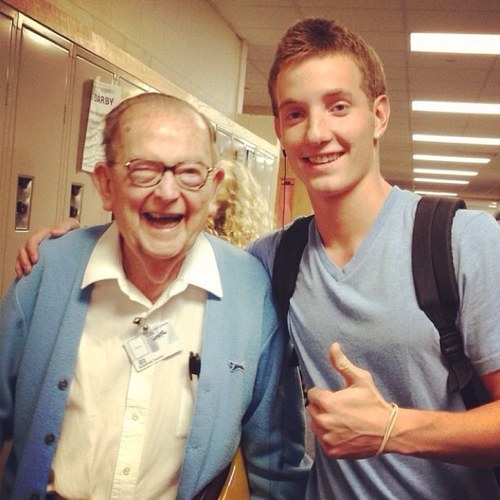 ebell100's profile picture. 