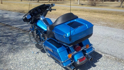 eglideinblue's profile picture. harley rider, NASCAR, Indy car & F1 fan. #NFB