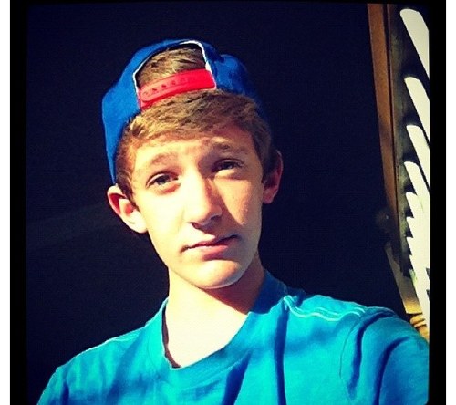 TroyRickmers's profile picture. soccer/drums 
nuff said!