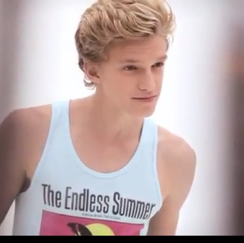 angel... cody simpson is my life he followed me on 5/7/12
Madison pettis followed me on 02/20/12