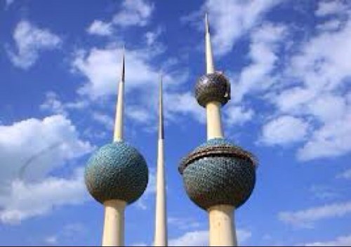 ‏انسان عادي يريد ان يوفقه الله في الدنيا و الاخرها تقريبا كل ما ارسل من تغريدات هي تغريدات صورية ومن عملي موجوده في قسم الصور لان تغرداتي صورية
