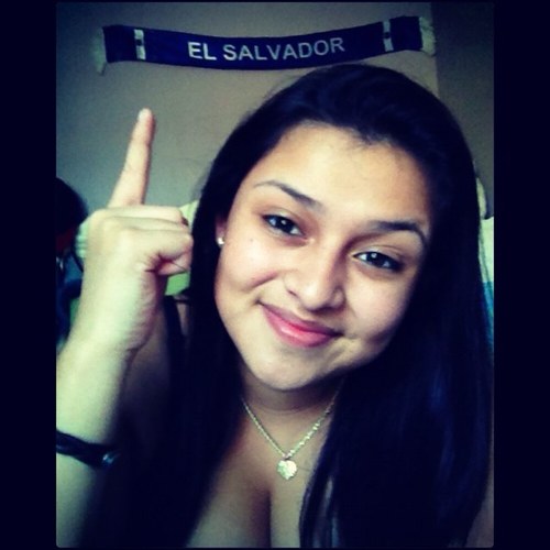 yogabbgabba_'s profile picture. In a world of so many  
#TeamiPhone 
#TeamFollowBack