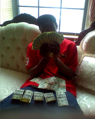 #MoneyHungryEnt  #HTE #BlockBoyz Young Nigga On That Fuck Shit Everyday #Follow a Real Nigga