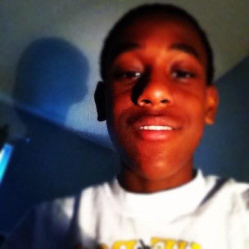 Yeah follow me 
Im TJ 
14✌
 Fav number 
Chill 
Single