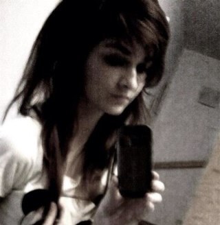 Gosto de ler e durmir pq sim u.u.
Amo MCR,BVB,ETF,FIR e TNBK *------*
Irmã do @Little_MaxGreen