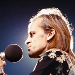 Daniel Jackson IRL. FOT. No longer a master of melting, migrated to @ojingeomusic thanks for the follow in advance!