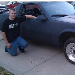 i like to work on cars. Friends....FOLLOW ME!!