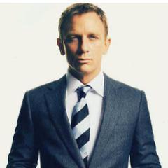 danielcraig44's profile picture. There is only one bond.
