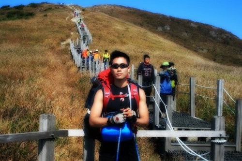 JiguJung's profile picture. 안녕하세요!
온,오프라인 종합정보미디어그룹
(주)미디어윌계열사인 나무커뮤니케이션에서
 근무하고있으며,모든포털광고,바이럴,SNS,
  언론PR.등의 마케팅을 담당하고 있으며,
  등산과 각종레져를 즐기는
대한의 멋진 청년 정지구 입니다.