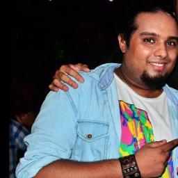 Animateur du morning sur Fun Radio Reunion (6H/9H)
