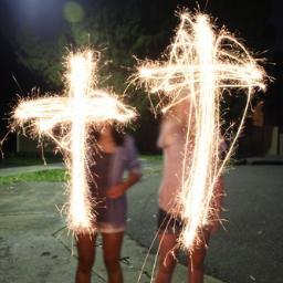 Jeunesse pour Jésus est un lieu d'échange destiné à tous les ados et jeunes qui ont le même but : Suivre Jésus !