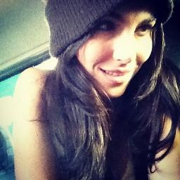 Não tem como explicar, o amor que eu sinto por vocês dois @ChayLeao e @melfronckowiak. Te amo de montão. Since: 24/02/2012. Moderadora @MelFMeuDelirio