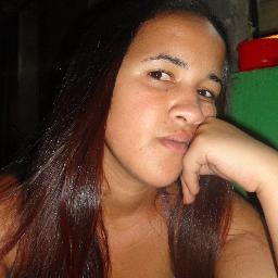 sou Stefany tenho 20 anos tenho um filho de 2 anos e meio chamado Kayke....e sou muito feliz com minha família.....te amo muito FILHO!