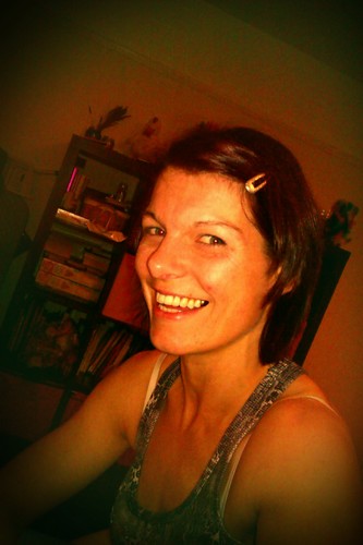 BoogieFolan's profile picture. Single mum to 2 girls, love smiling fun n sparkle. Wicked cleaner but hate the iron!!! Love colour electric blue. Allergic to gold. Essex through n through xxx