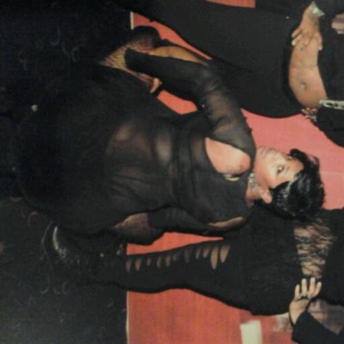 itsTBabiiBytch's profile picture. #team cuff yo man.. #team realest bytch alive..Caramel repping ewm 4 lyfe.. I luv my lurkers.... Team RL Nigga...