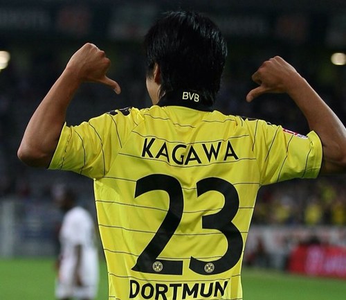 あっという間に受験生らしいです。（笑）よかったら、フォローしてください。サッカーやってましたね（笑）最近はあんにんですね(=ﾟωﾟ)ﾉ受験おわれ～（泣）